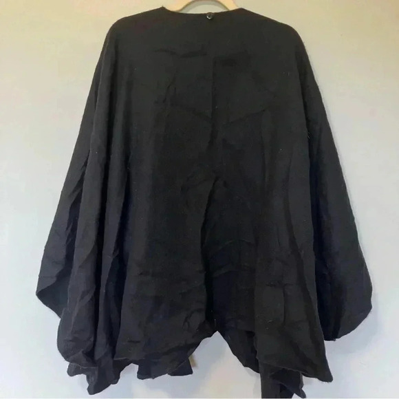 Lochcarron 100% new wool  black cape - Picture 2 of 3